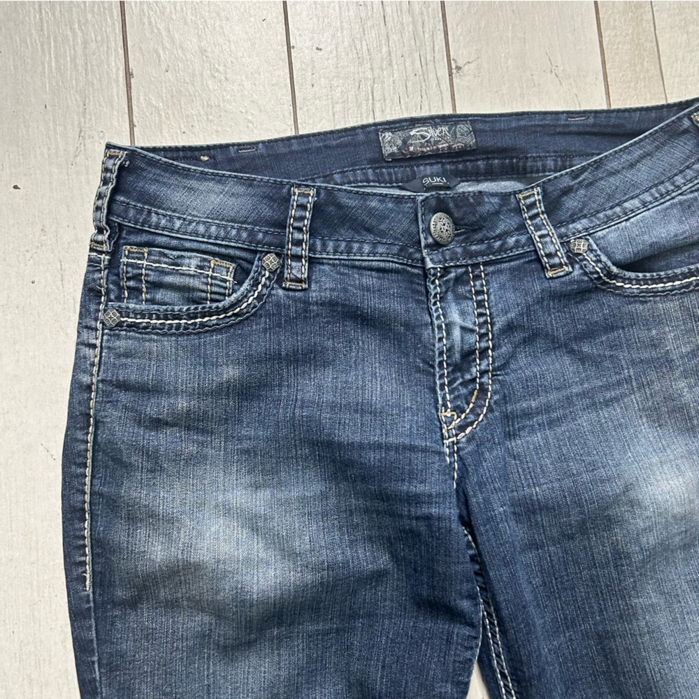 Silver Jeans Womens 31/30 Blue Suki Mid Flare Medium Wash Denim Pockets Logo - Picture 2 of 8